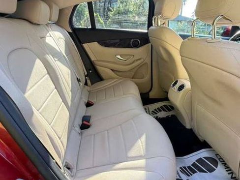 Used 2017 Mercedes-Benz GLC 300 4MATIC Coupe image 6