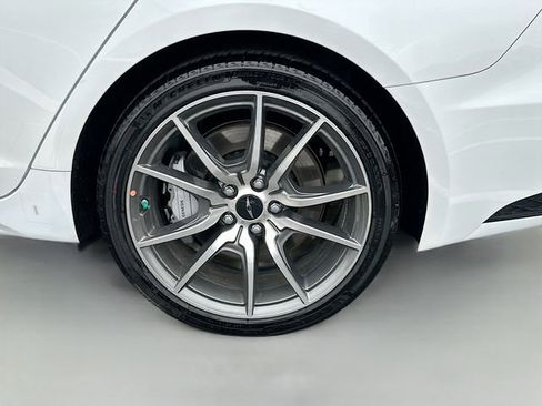 Certified 2025 Genesis G70 2.5T image 23