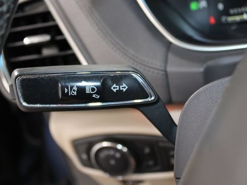 Used 2019 Lincoln Nautilus Reserve FWD image 24
