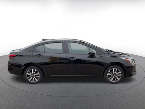 Used 2025 Nissan Versa SV FWD image 13