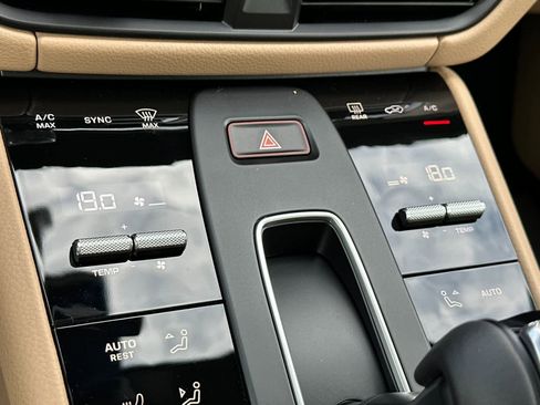 New 2026 Porsche Macan image 23