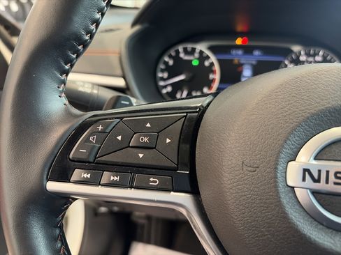 Used 2021 Nissan Altima 2.5 SR w/ SR Premium Package FWD image 30