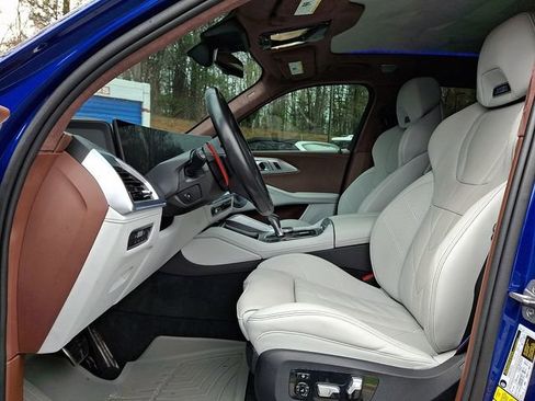 Used 2023 BMW XM w/ M Driver's Package image 13