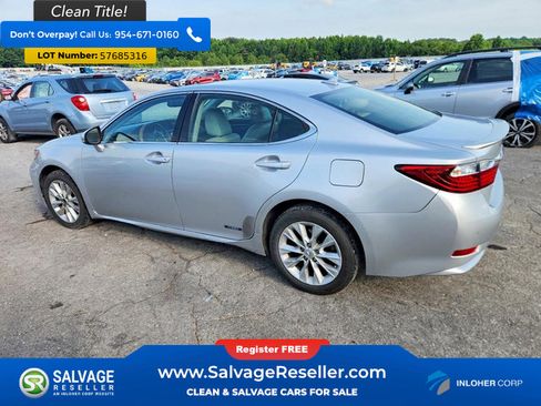 Used 2014 Lexus ES 300h w/ Luxury Package w/Bamboo Trim FWD image 3
