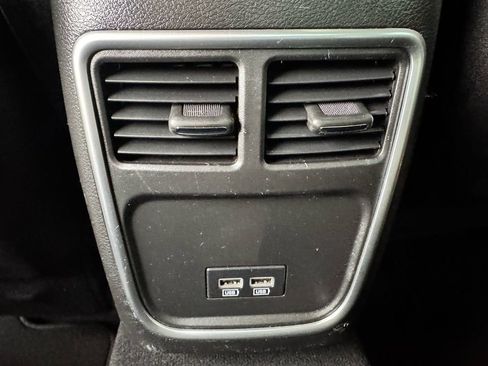 Used 2019 Dodge Charger Scat Pack w/ Dynamics Package image 36