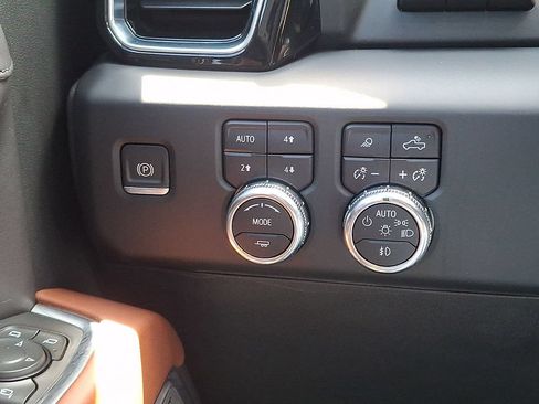 Used 2023 GMC Sierra 1500 Denali Ultimate AWD/4WD image 28