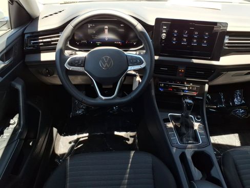 Certified 2025 Volkswagen Jetta S FWD image 23