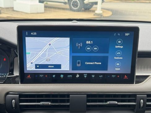 Used 2023 Lincoln Corsair AWD w/ Equipment Group 101A image 35