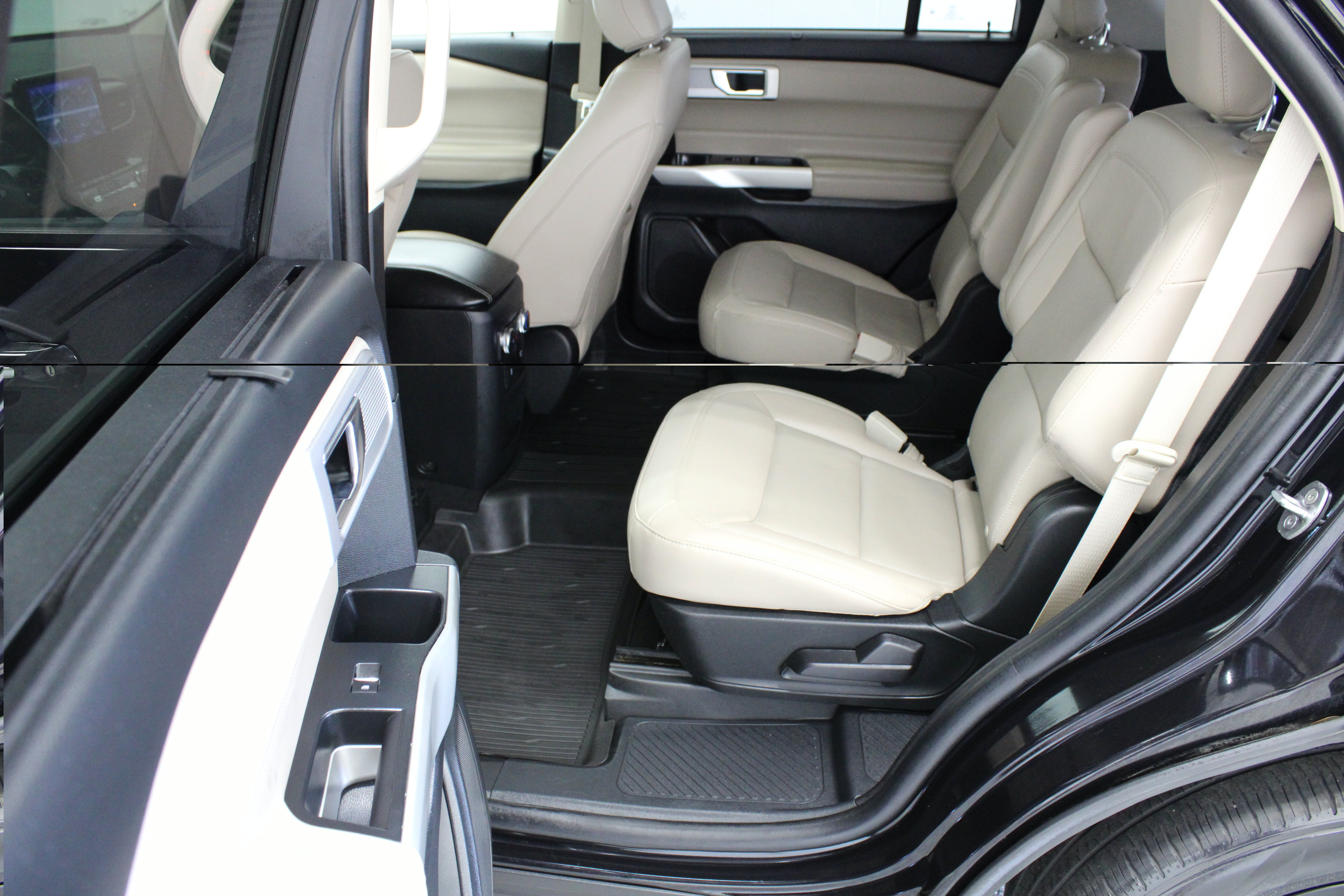 Used 2021 Ford Explorer Limited w/ Equipment Group 301A RWD image 30
