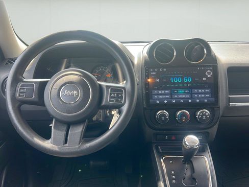 Used 2014 Jeep Patriot Sport w/ Power Value Group AWD/4WD image 2