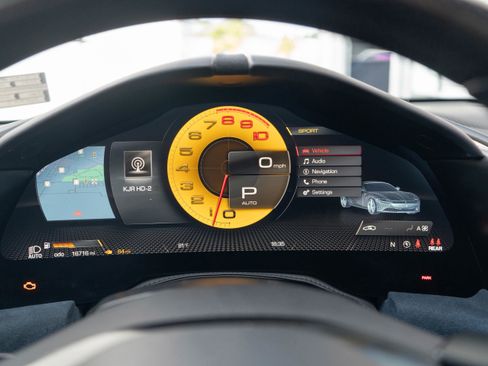 Used 2021 Ferrari Roma RWD image 15