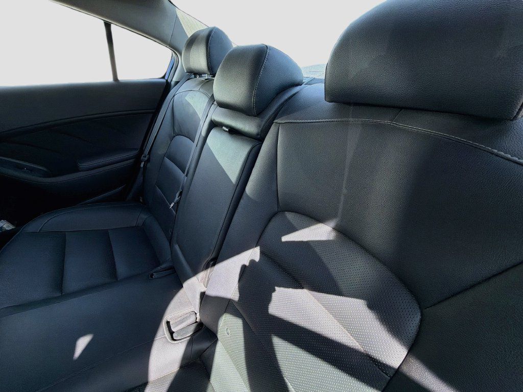 Used 2017 Kia Forte EX FWD image 11