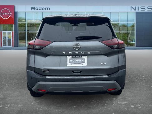 Certified 2023 Nissan Rogue SV w/ SV Premium B Package FWD image 6