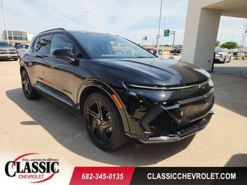 Used 2025 Chevrolet Equinox EV RS FWD image 1