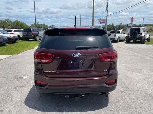 Used 2019 Kia Sorento S FWD image 8