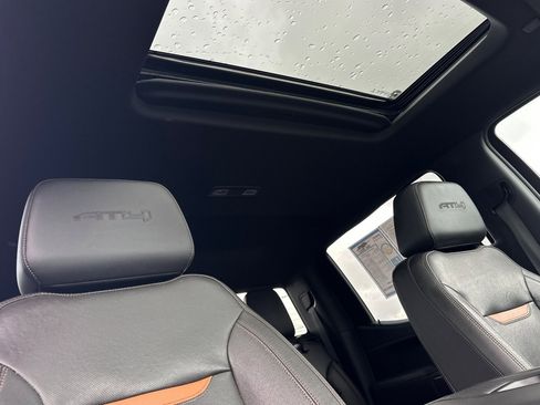 Used 2020 GMC Sierra 1500 AT4 w/ AT4 Premium Package image 16