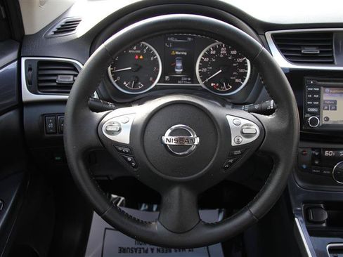 Used 2018 Nissan Sentra SR w/ Premium Package (P02) FWD image 24