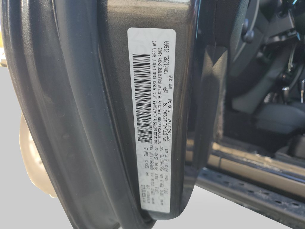 Used 2018 Jeep Wrangler Sport AWD/4WD image 24