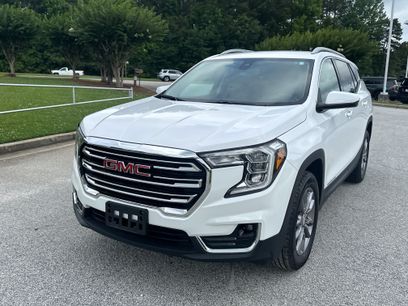 Used 2024 GMC Terrain SLT