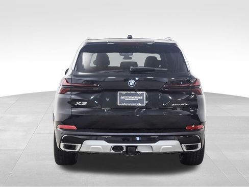 New 2026 BMW X5 xDrive50e image 4