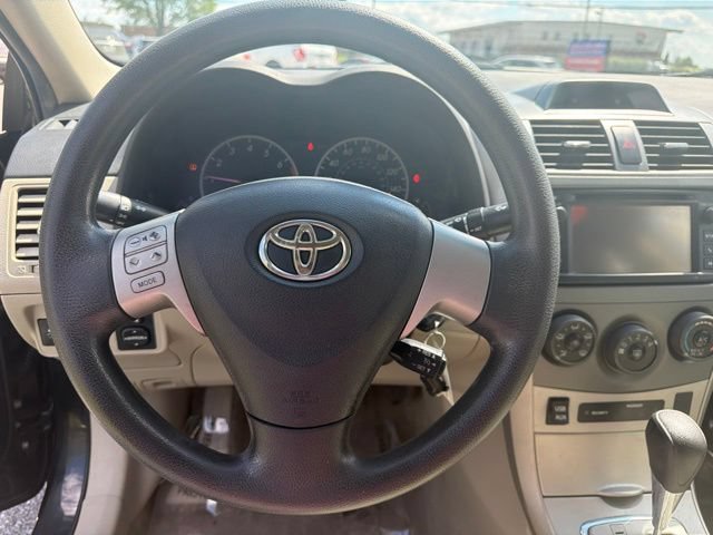 Used 2013 Toyota Corolla LE FWD image 10