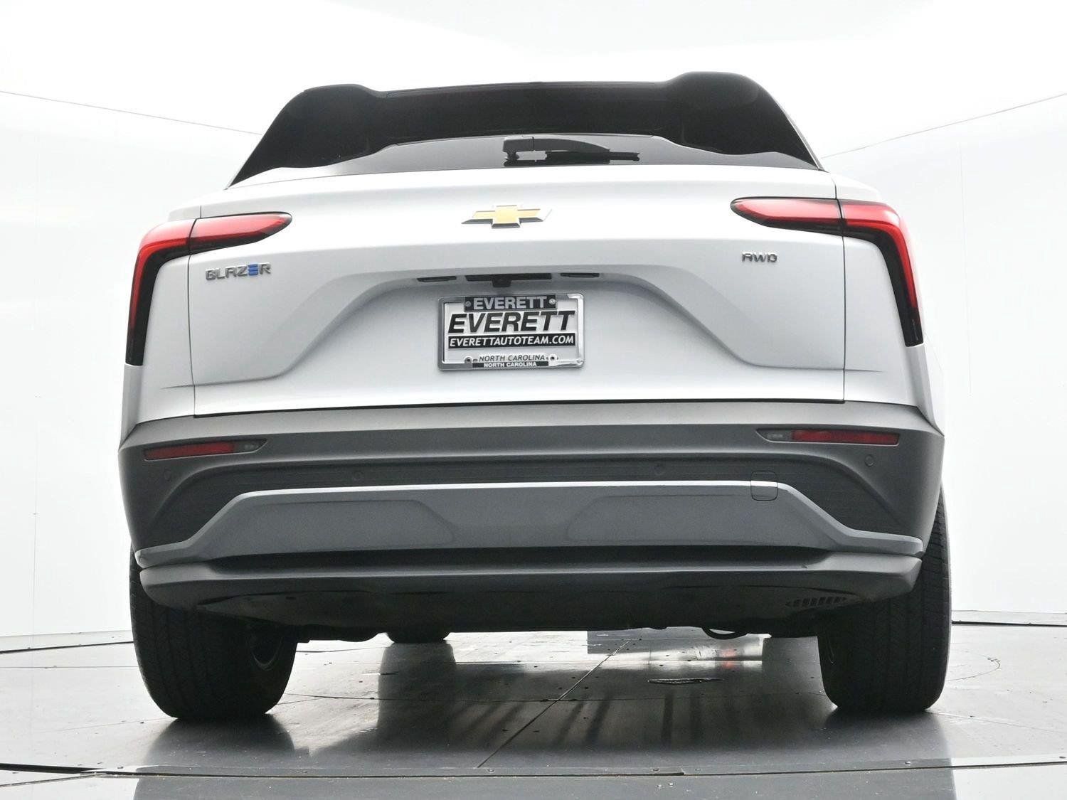 Used 2024 Chevrolet Blazer EV LT AWD/4WD image 50