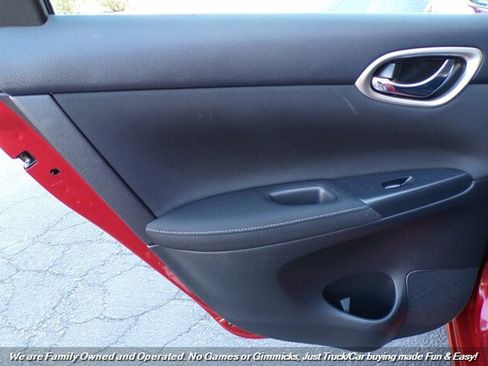 Used 2015 Nissan Sentra SV FWD image 13