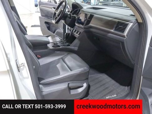 Used 2021 Volkswagen Atlas SE image 50