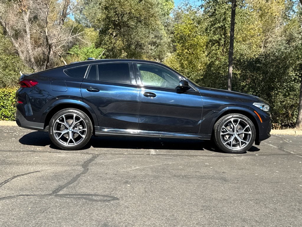 Used 2022 BMW X6 xDrive40i w/ Executive Package AWD/4WD image 4