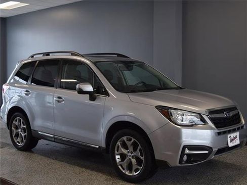 Used 2018 Subaru Forester 2.5i Touring w/ Popular Package #2 image 5