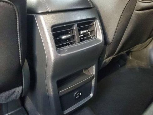 Certified 2022 Ford Edge SE w/ Black Appearance Package image 12