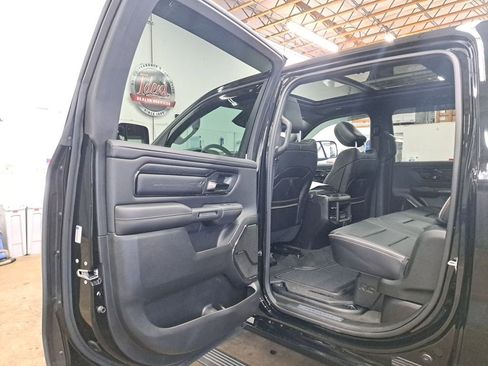 Used 2024 RAM 1500 Limited image 12