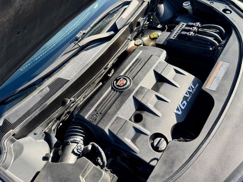 Used 2015 Cadillac SRX Luxury w/ Driver Awareness Package image 28