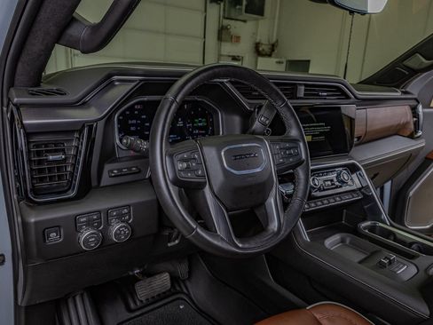 Used 2026 GMC Sierra 2500 Denali Ultimate w/ Max Trailering Package AWD/4WD image 10