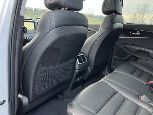 Used 2016 Kia Sorento EX w/ EX Touring Package image 14