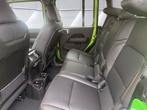 New 2026 Jeep Gladiator Sport AWD/4WD image 11