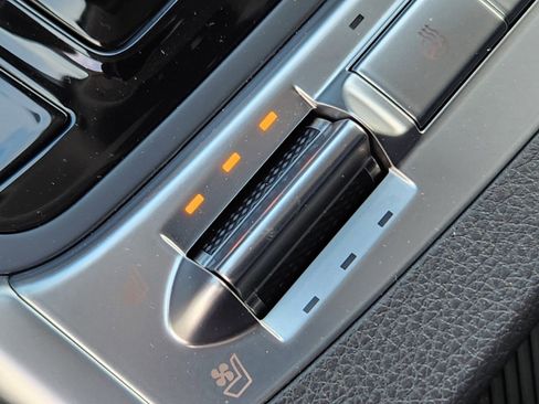 New 2025 Kia Carnival SX Prestige image 26