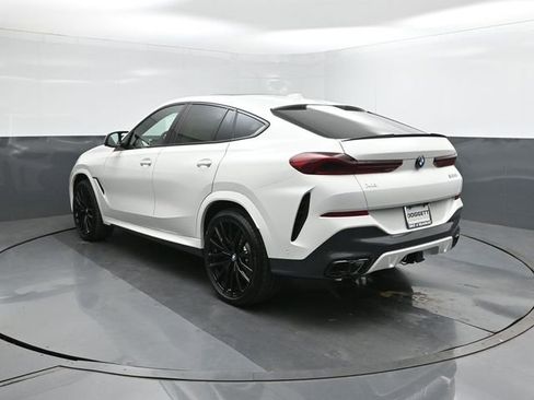 New 2026 BMW X6 M60i image 5