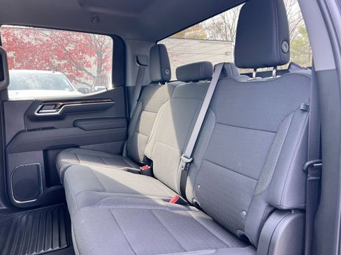 New 2026 GMC Sierra 1500 SLE image 22