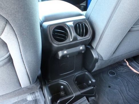Used 2025 Jeep Wrangler Unlimited Sport AWD/4WD image 30