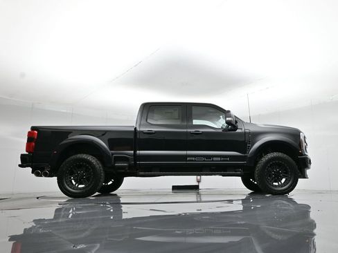 New 2026 Ford F250 Lariat w/ Black Appearance Package image 56