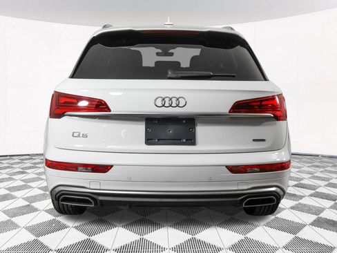 Used 2023 Audi Q5 2.0T Premium w/ Convenience Package AWD/4WD image 16