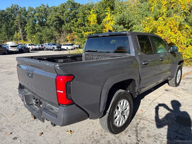 Used 2025 Toyota Tacoma SR5 AWD/4WD image 7