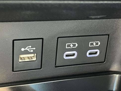 Used 2026 Toyota Camry SE w/ Multimedia Upgrade Package image 28