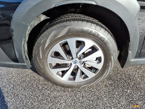 Used 2025 Subaru Outback Premium image 11