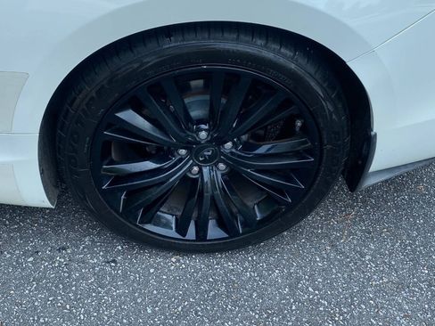 Used 2018 INFINITI Q60 3.0t Luxe w/ Sensory Package 3.0T Luxe RWD image 9