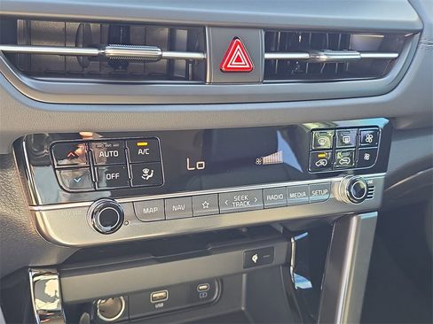 New 2026 Kia Seltos EX image 27