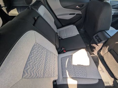 Used 2024 Chevrolet Equinox LS w/ LS Convenience Package FWD image 6