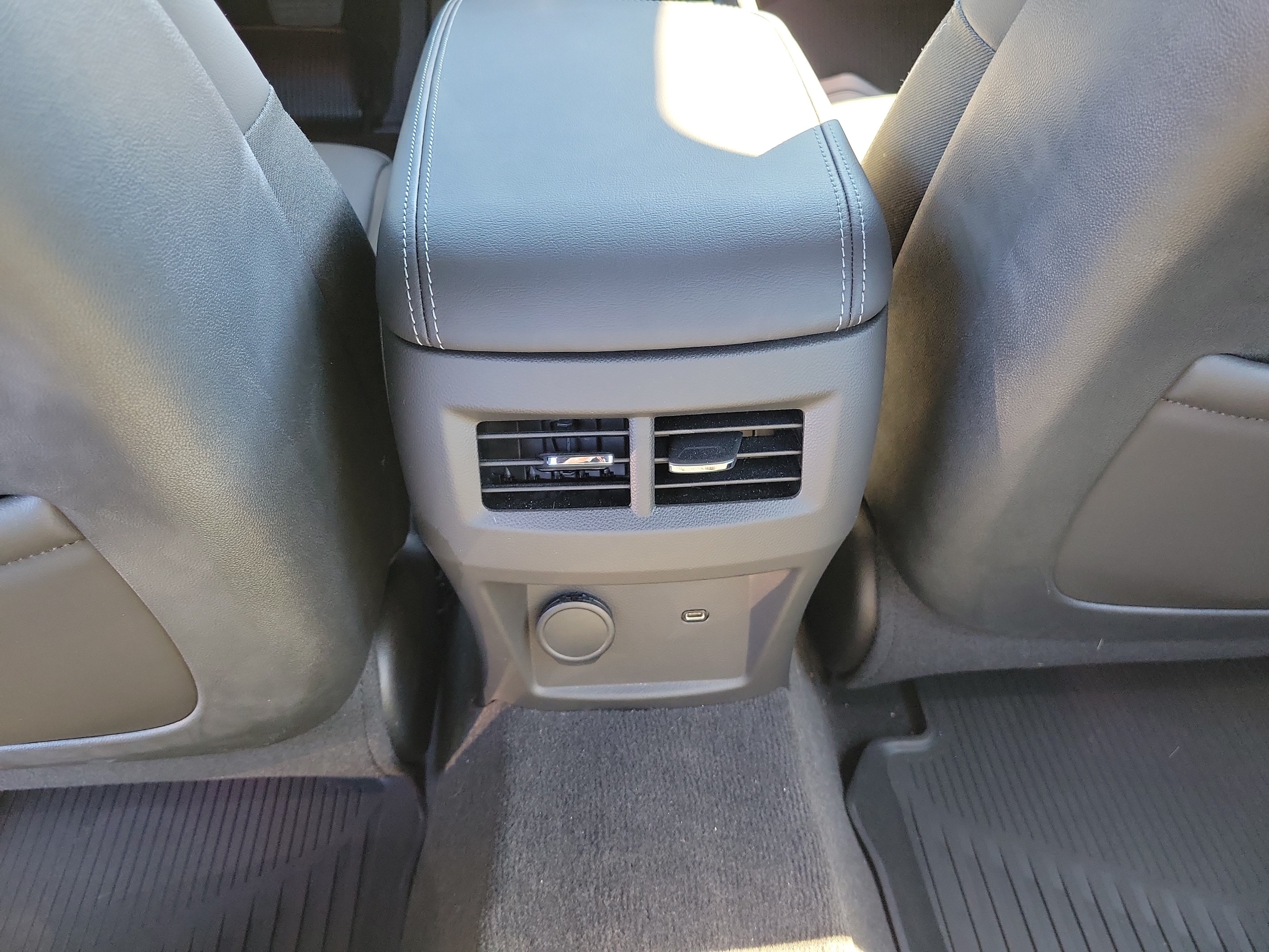 Used 2025 Cadillac CT5 Premium Luxury w/ Technology Package AWD/4WD image 11