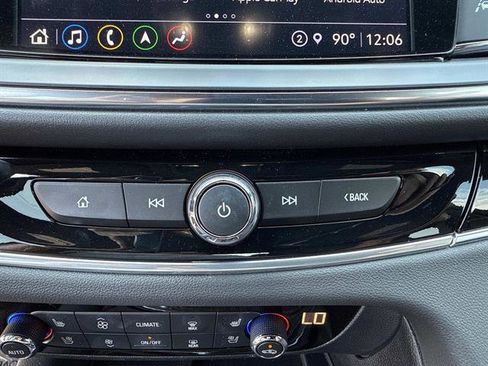 Used 2022 Buick Enclave Avenir image 26
